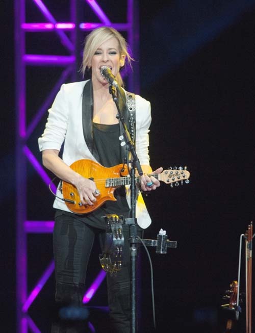Martie Maguire in the concert.
